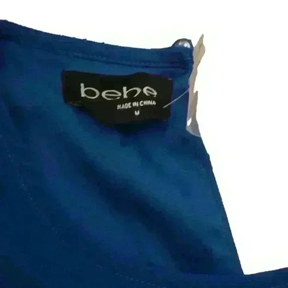 NWT BEBE SMOCKED COLD SHOULDER TOP - Picture 2 of 5